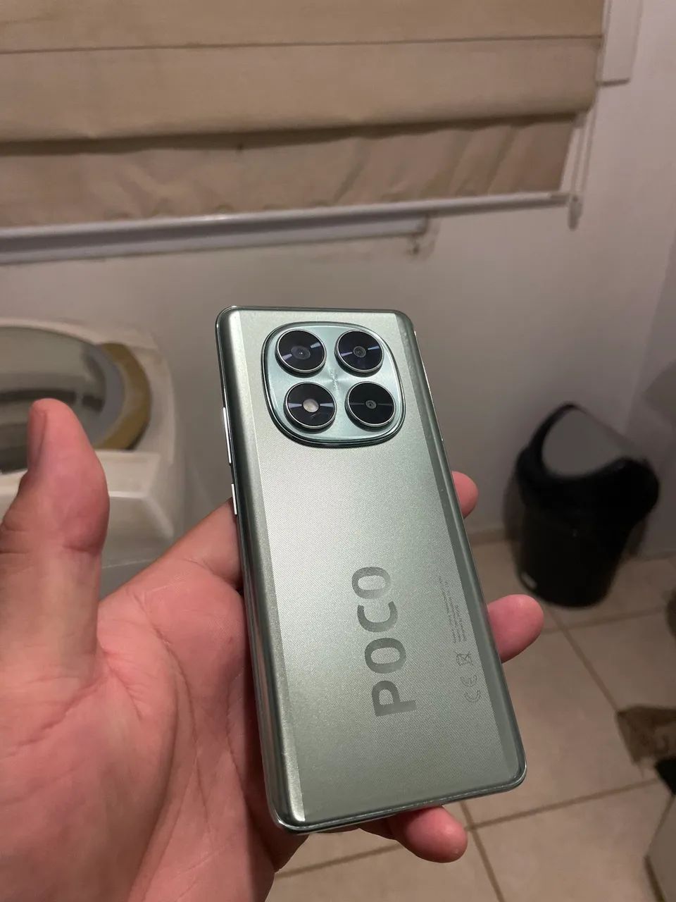 POCO X7 SEMI NOVO 12/512