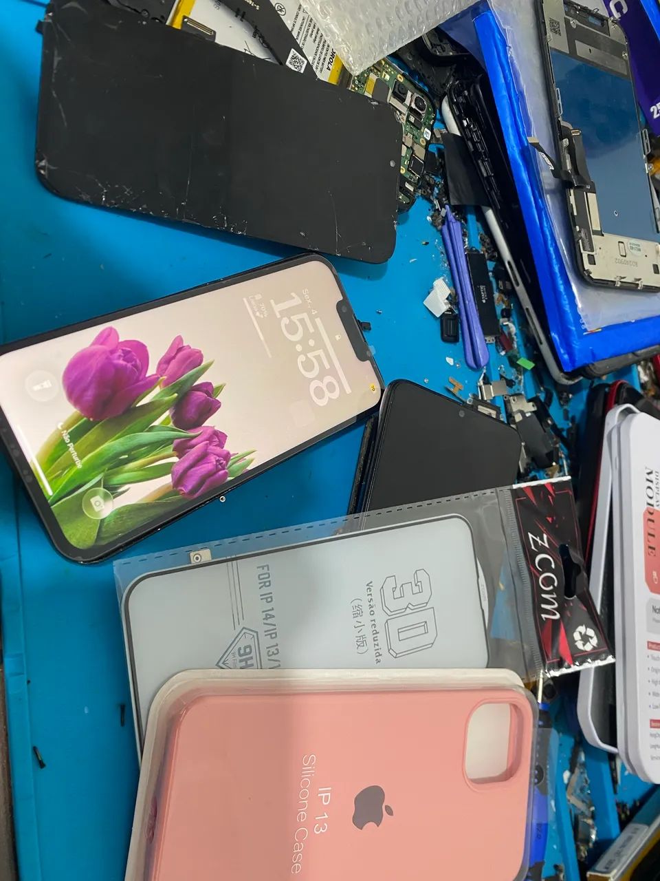 Telas iPhone XR & 11 só 249$ + case e película brinde  - Foto 4