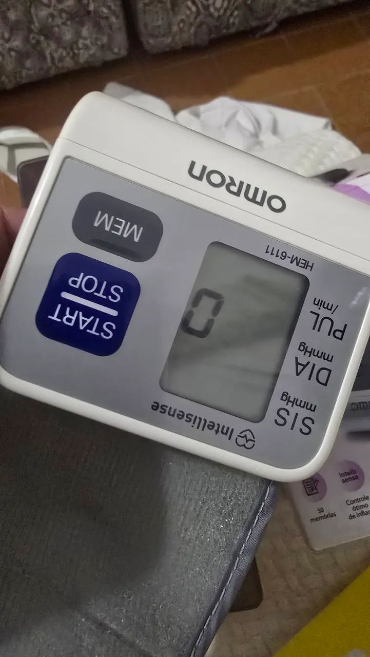Monitor de pressão arterial de pulso automático - Foto 3