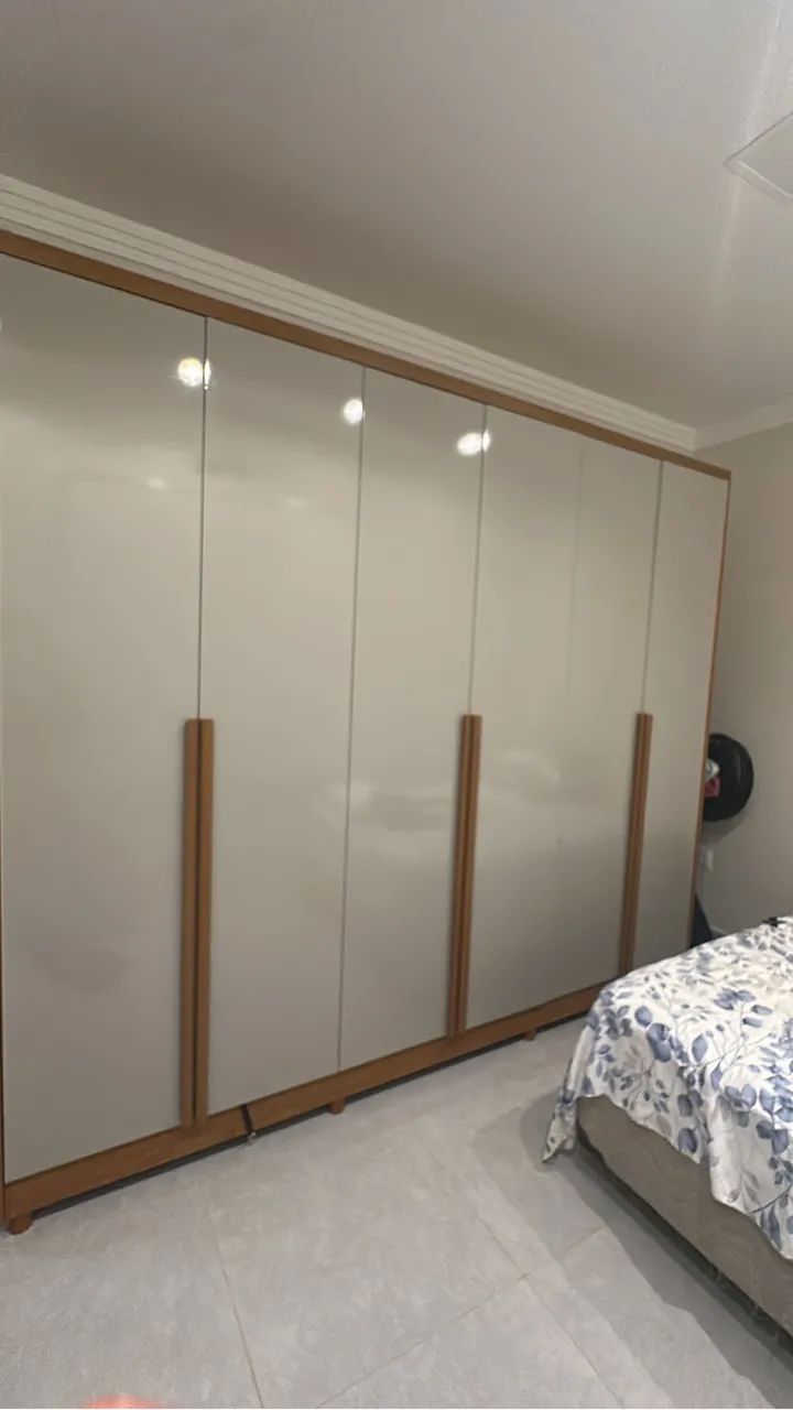 Vendo roupeiro grande 