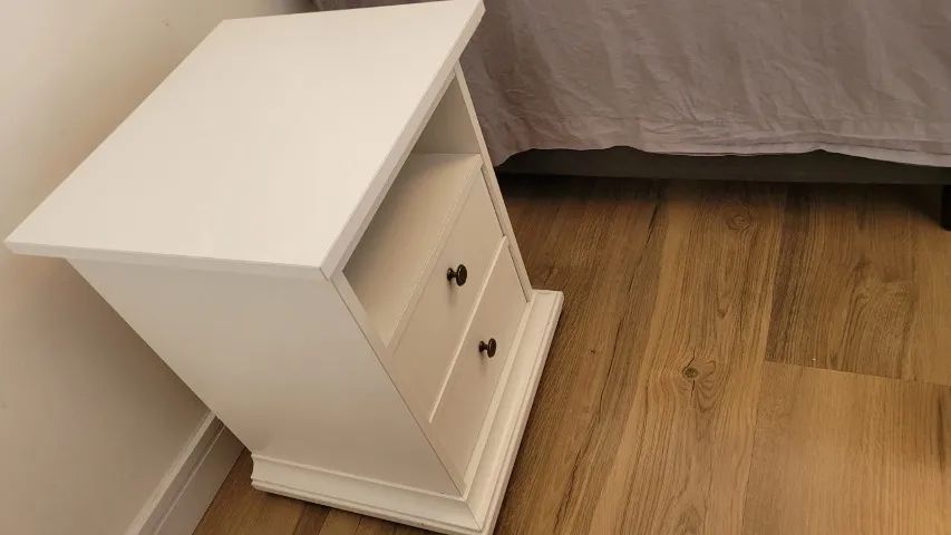  PAR DE MESAS DE CABECEIRA - DESIGN CLÁSSICO E ELEGANTE  - Foto 4