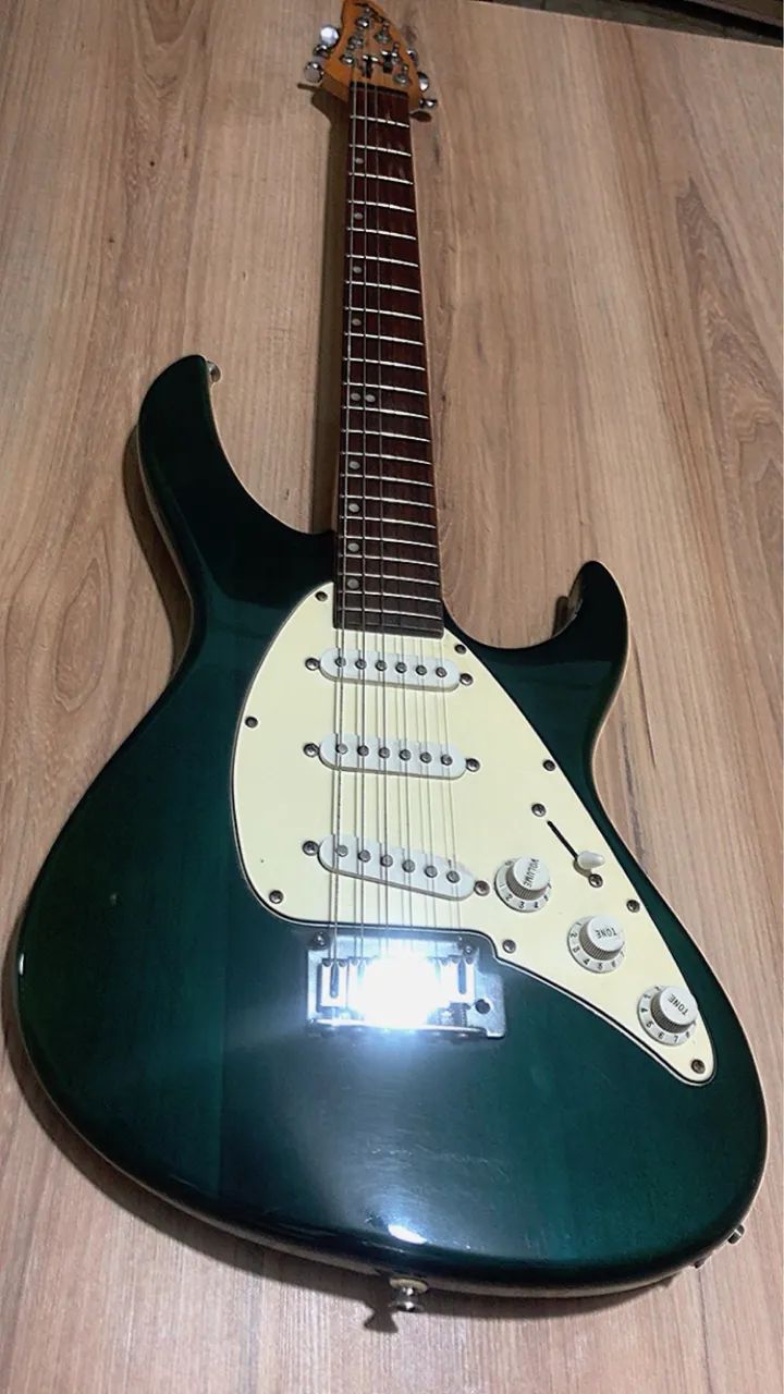 Guitarra cort s400
