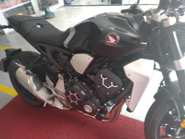 CB 1000R neo Café a vista 63.441.00 ou 72×1.081.51 - Foto 5