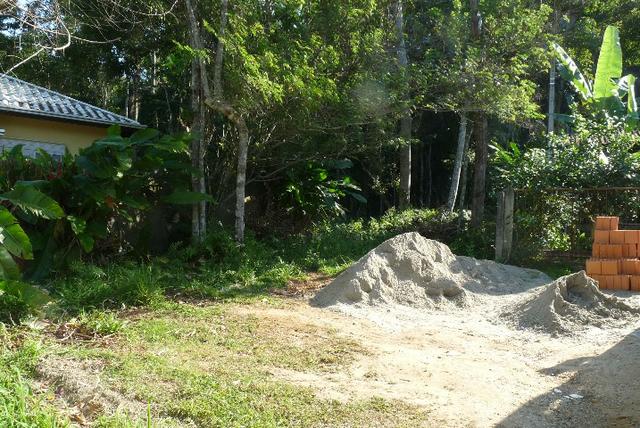 Terreno na Praia do Estaleiro com 2.865 m2 - Foto 2