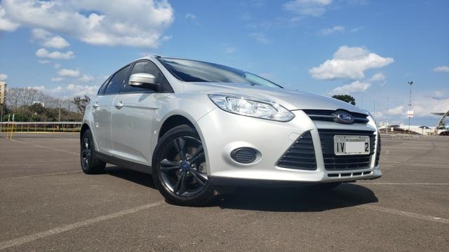 Ford Focus SE 1.6 - pneus novos - carro revisado - Foto 3