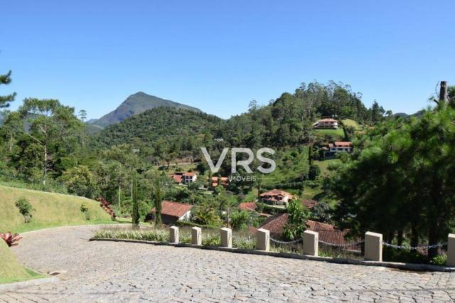 Excelente terreno cercado de muito verde e vista exuberante. região valorizada de teresópo