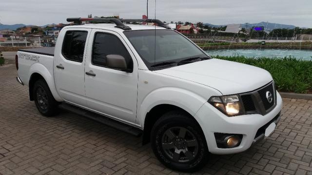 Frontier SV Atack CD 4X4 turbo Diesel 2014 - Foto 6