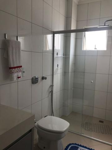 Com piscina privativa e sacada gourmet, cobertura duplex mobiliada à venda em Meia Praia - Foto 16