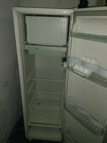 Geladeira Eletrolux - Foto 3