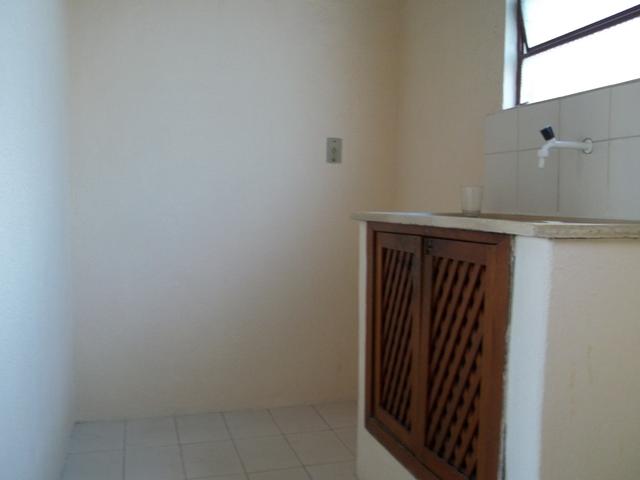 Apartamento dois dormitórios c/sacada grande, Fragata/Guabiroba - Foto 6