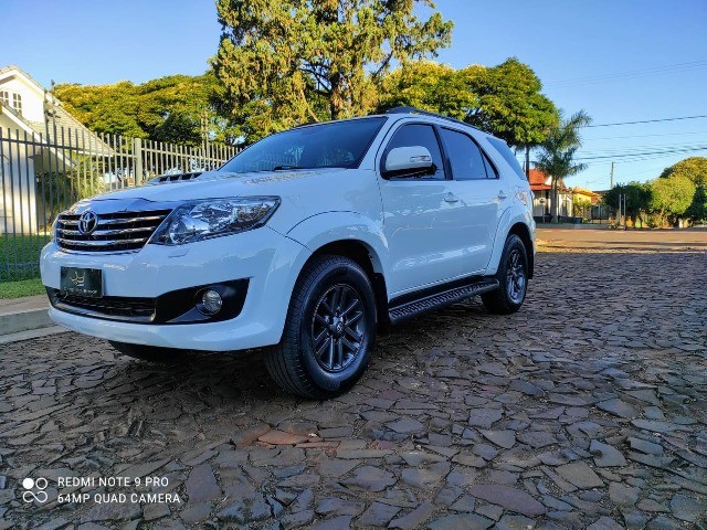 TOYOTA HILUX SW4 SRV 3.0