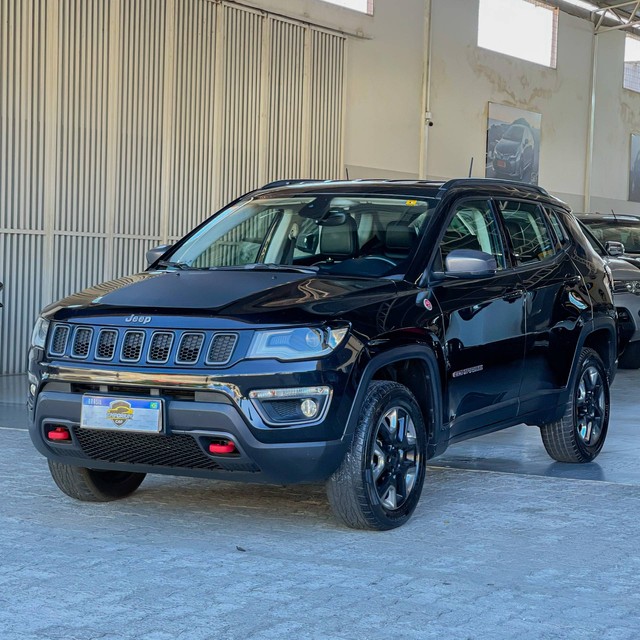 COMPASS 2017/2017 2.0 16V DIESEL TRAILHAWK 4X4 AUTOMÁTICO