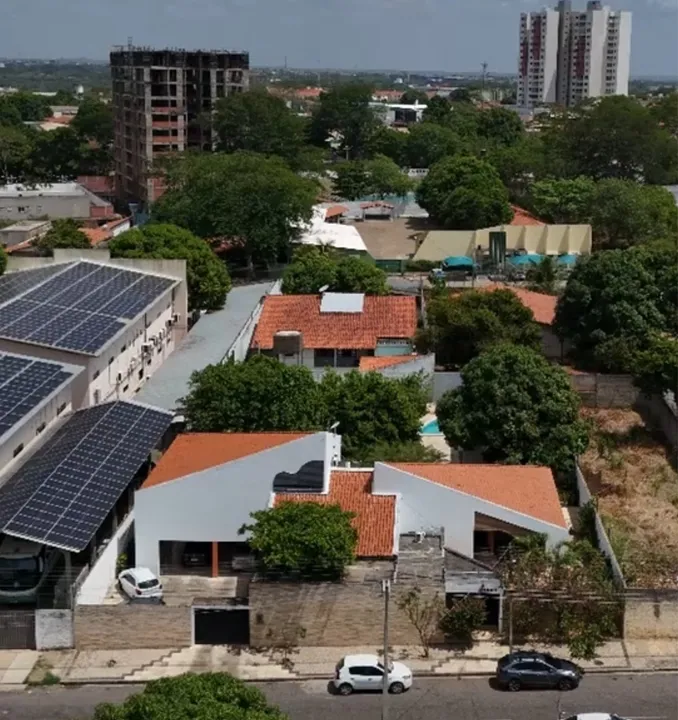 Vende-se casa próxima AV. Higino Cunha