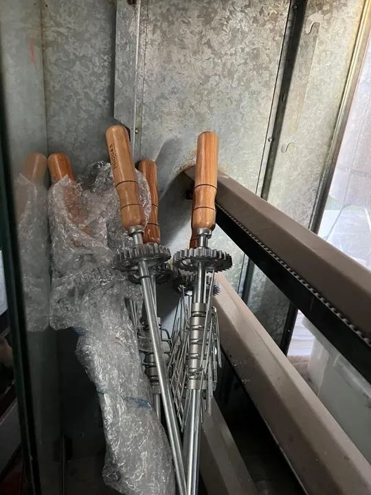 Máquina assar frango (capacidade 50 frangos) R$ 3.799 - Foto 6