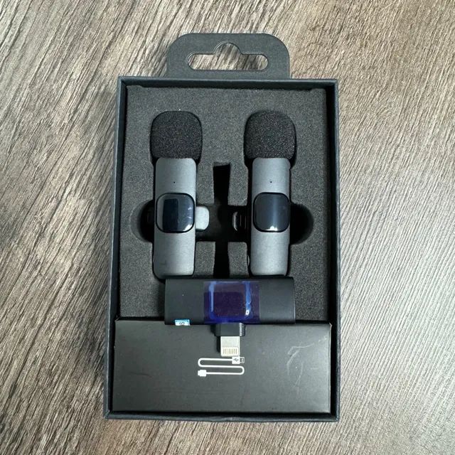 Microfone lapela sem fio duplo para iPhone Lightning 