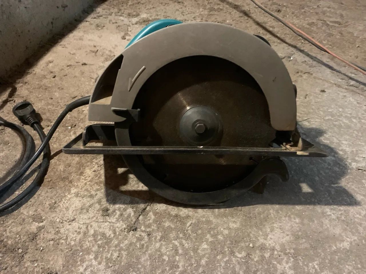 Serra circular makita 9 1/4 1750w - Foto 5