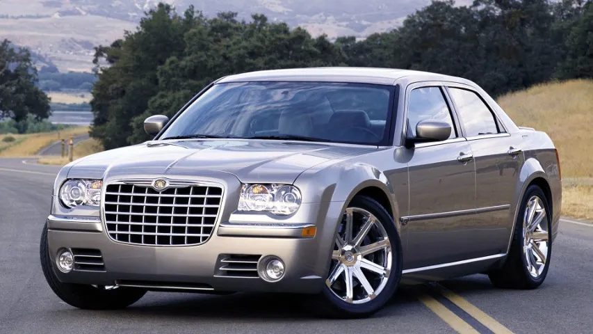 sutca em pecas chrysler 300c 2005 2010