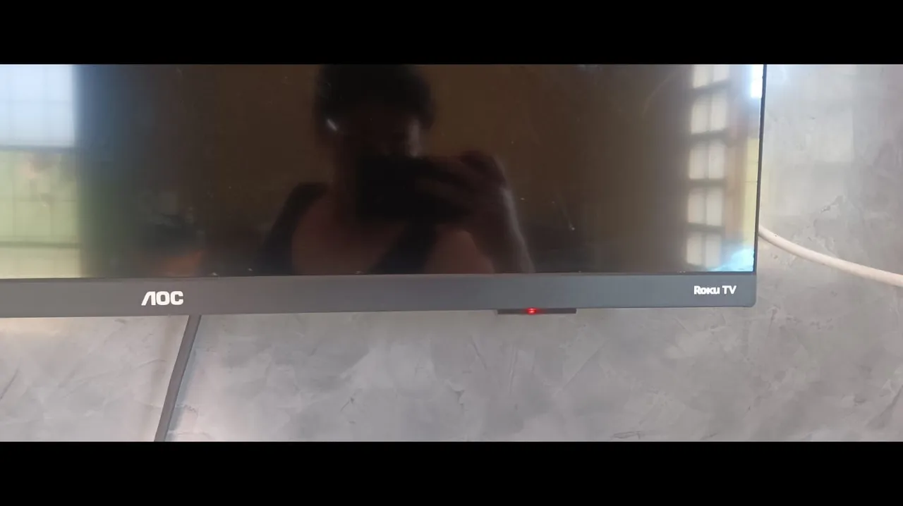 TV AOC Roku