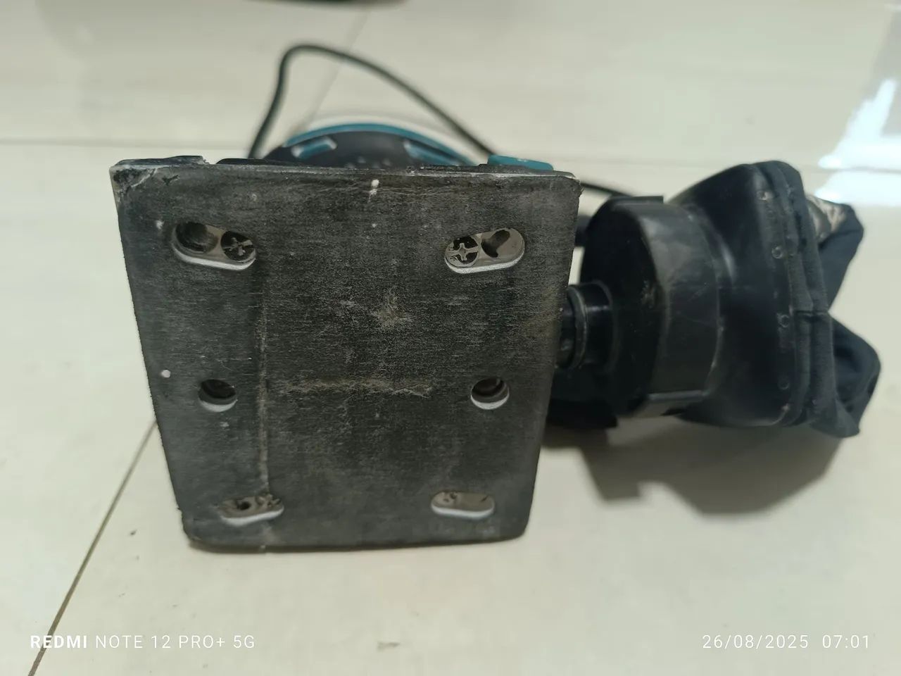 Lixadeira orbital BO4556  220v - Foto 5