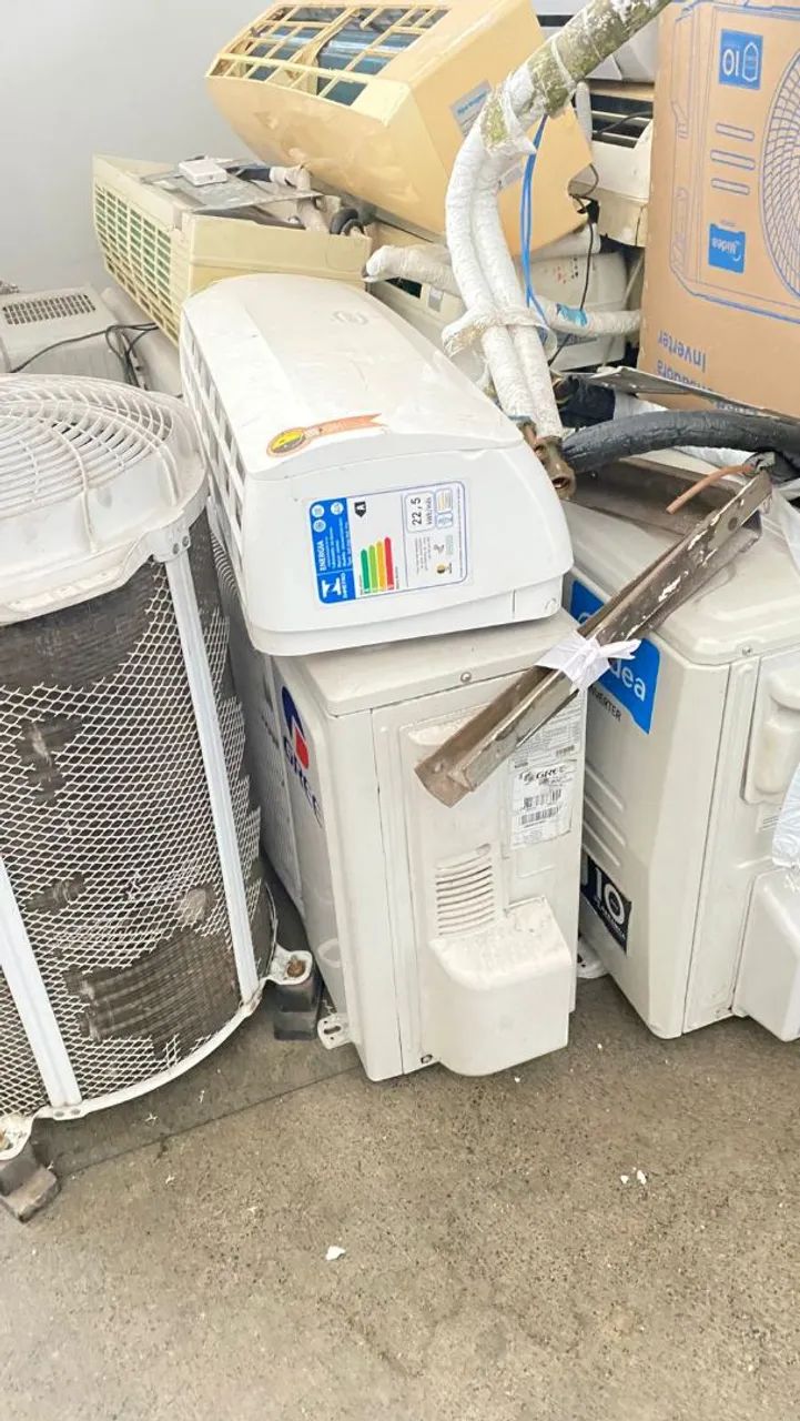 Compro ar condicionado com defeito Queimado velho com avaria.  - Foto 3