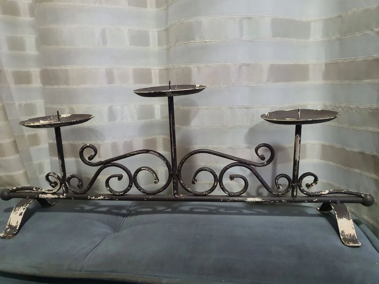 Candelabro de Metal Vintage para 3 Velas - Foto 2