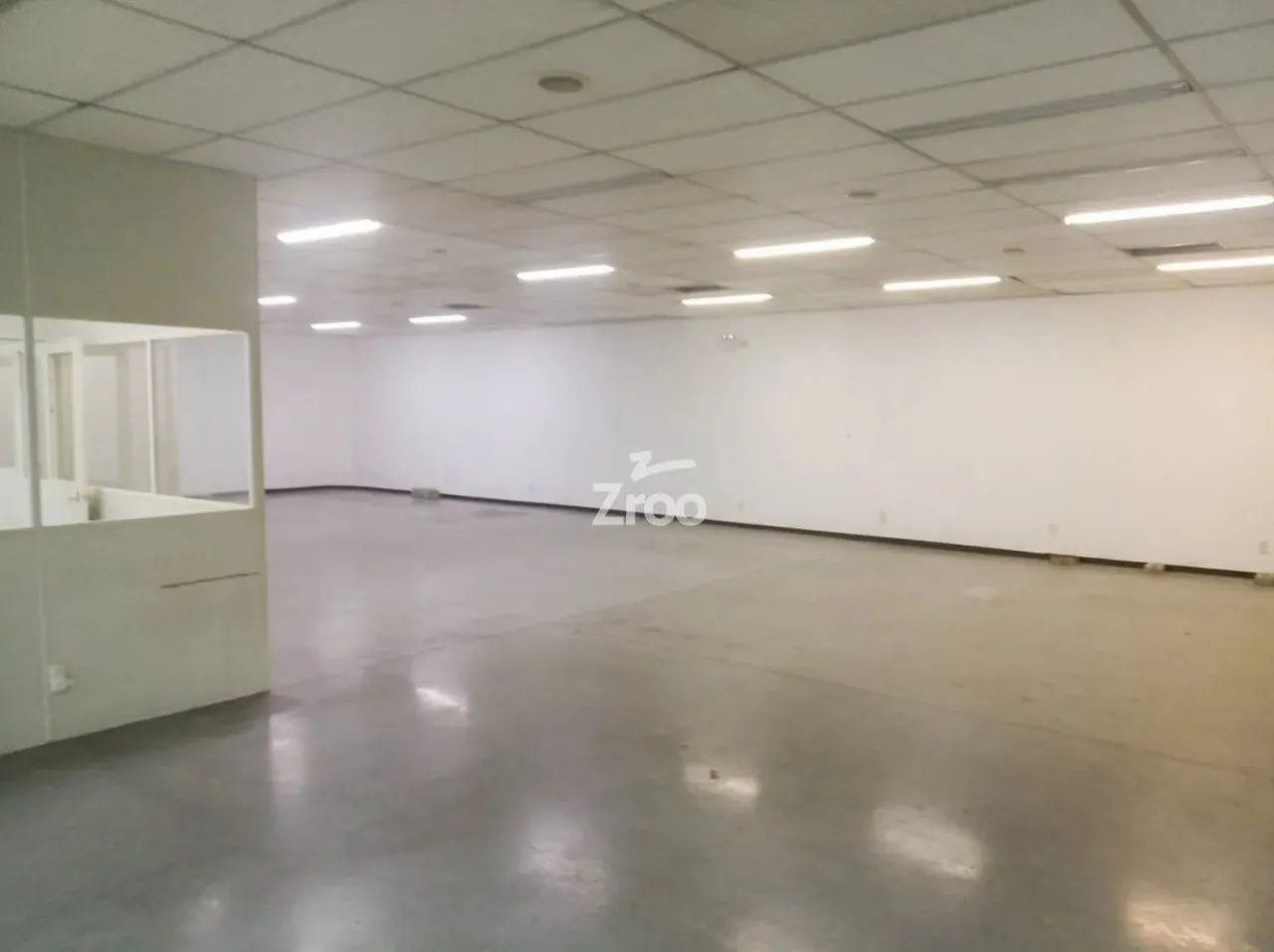 Sala comercial com 220 m² no bairro Belchior em Blumenau/SC