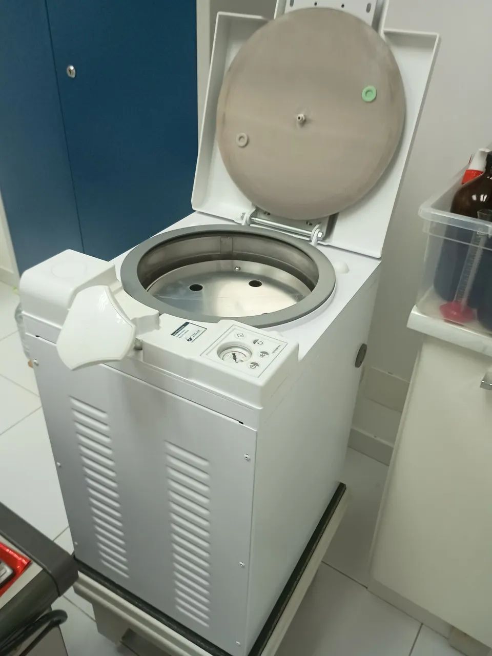 Altoclave Vertical Analógica 30L 220v Stermax - Foto 6