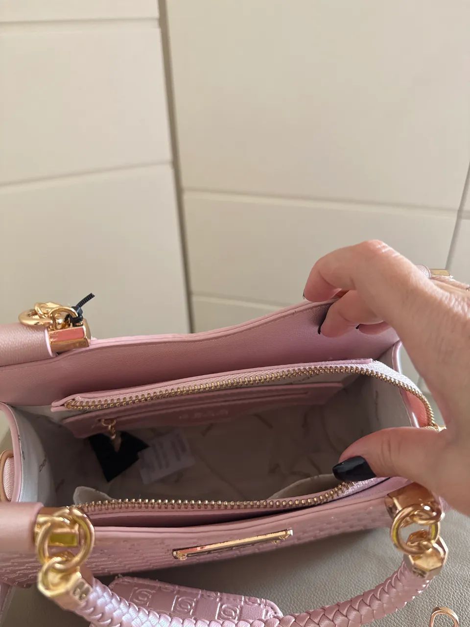 Bolsa em Couro Bebe - Rosa Claro com Acessórios - EUA - Foto 2