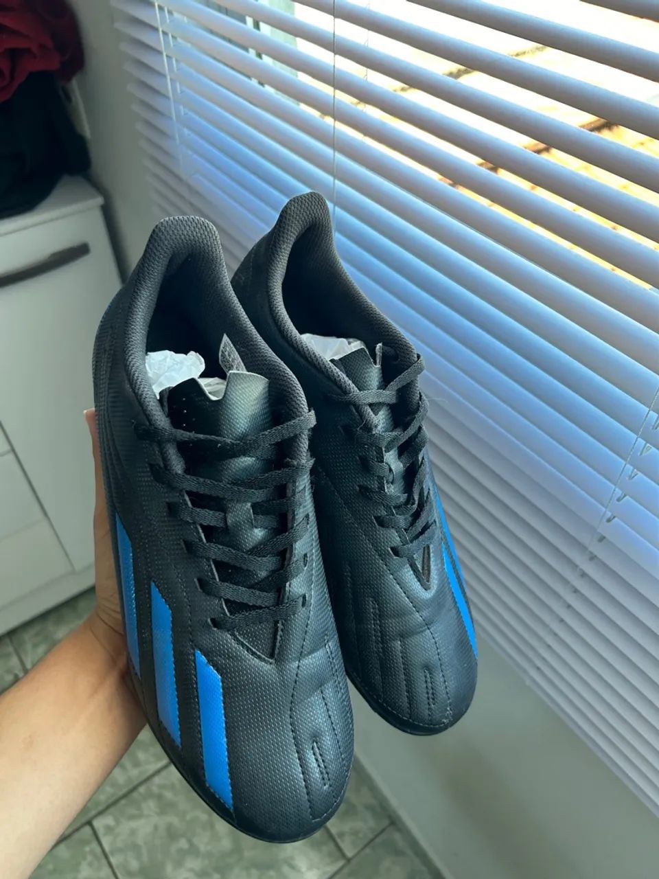 Chuteira Adidas - 41-42 - Foto 3