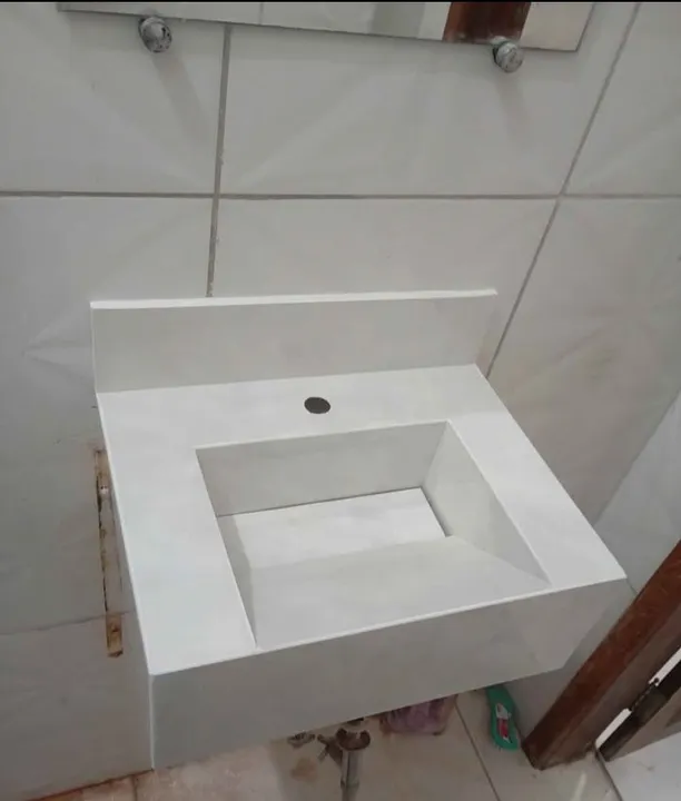 Pias aparti de 200$ para Banheiro