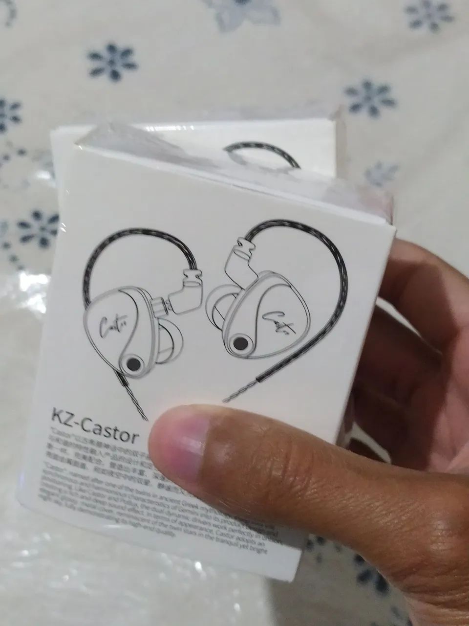 KZ CASTOR 4DD SEM MICROFONE LACRADO Ótimo qualidade  - Foto 5