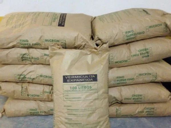 Vermiculita Expandida 100 Litros - Alvenaria
