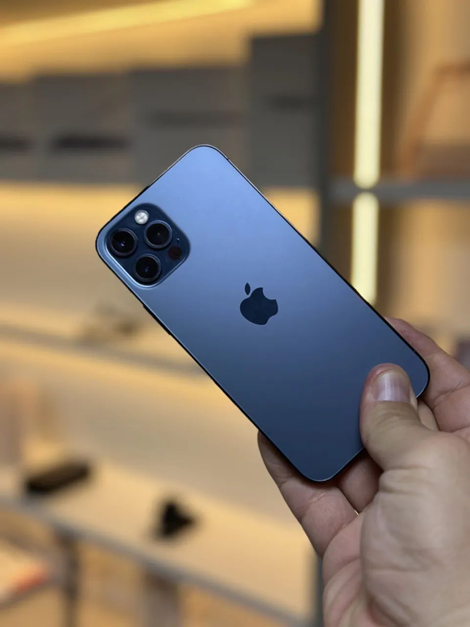 IPHONE 12 PRO 256GB SEMINOVO AZUL SEMINOVO - Celulares e