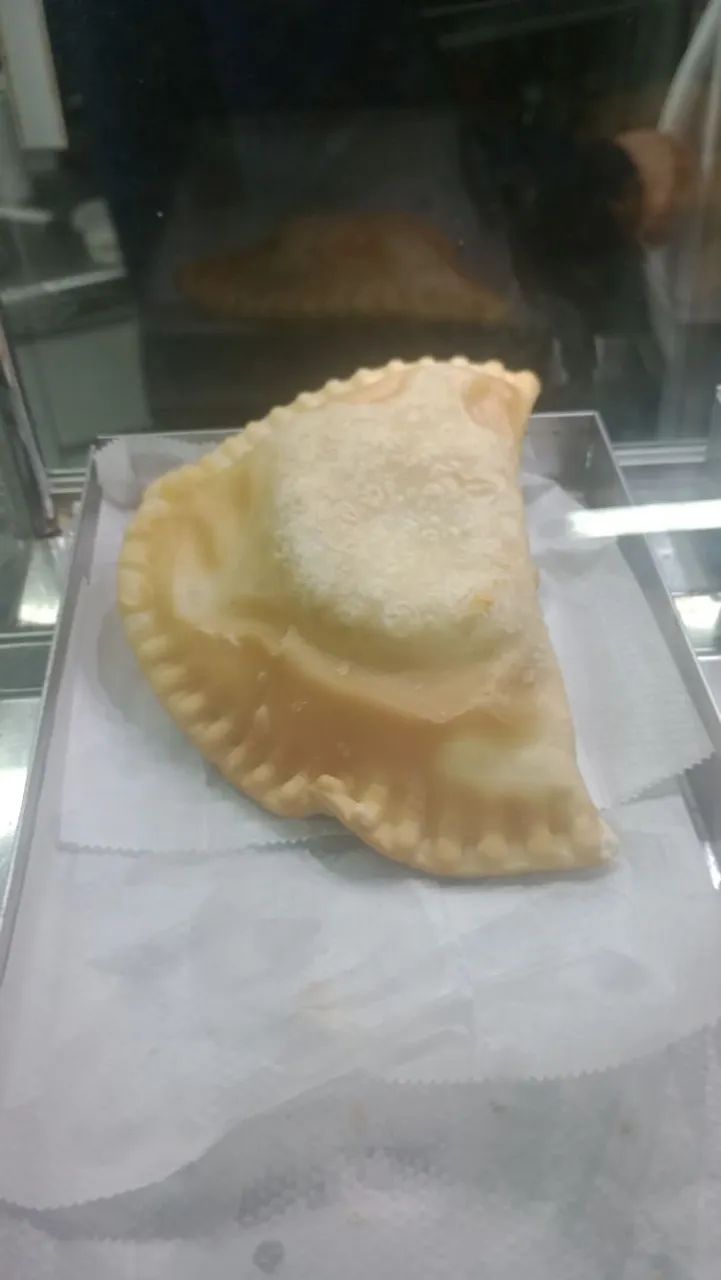 Pastel recheado delicioso Pacote com 10 unidades