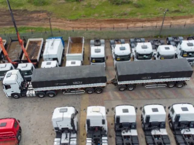 MERCEDES-BENZ ACTROS 2651 S 6X4 2022 CARRETA GRANELEIRA NOMA 9 EIXOS - Foto 3