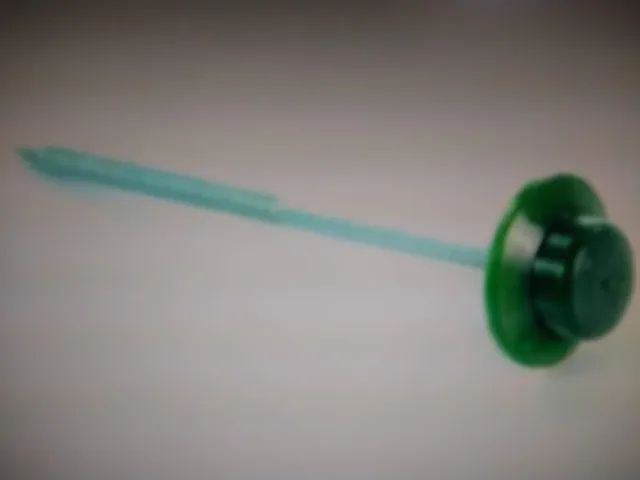 Kit 2 Saquinhos: Prego Fácil Verde 18 Unidades Onduline - Foto 2