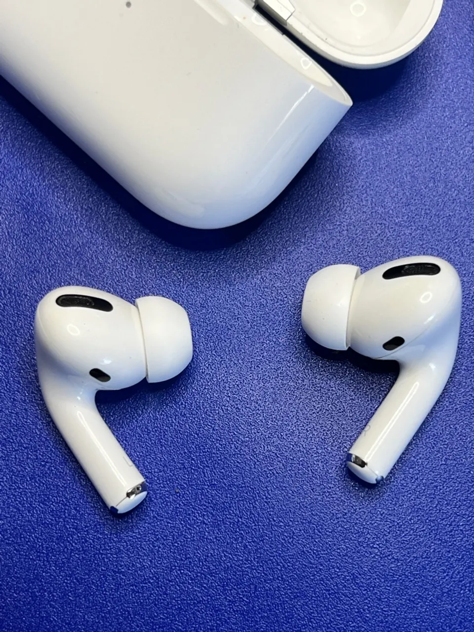 AirPods Pro - Som Imersivo e Cancelamento de Ruído