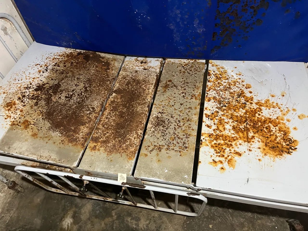 Cama hospitalar com o colchão  - Foto 3