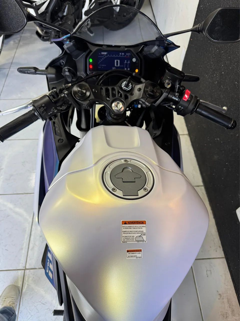 YAMAHA R3- conect- 2026 - 800KM - Foto 6