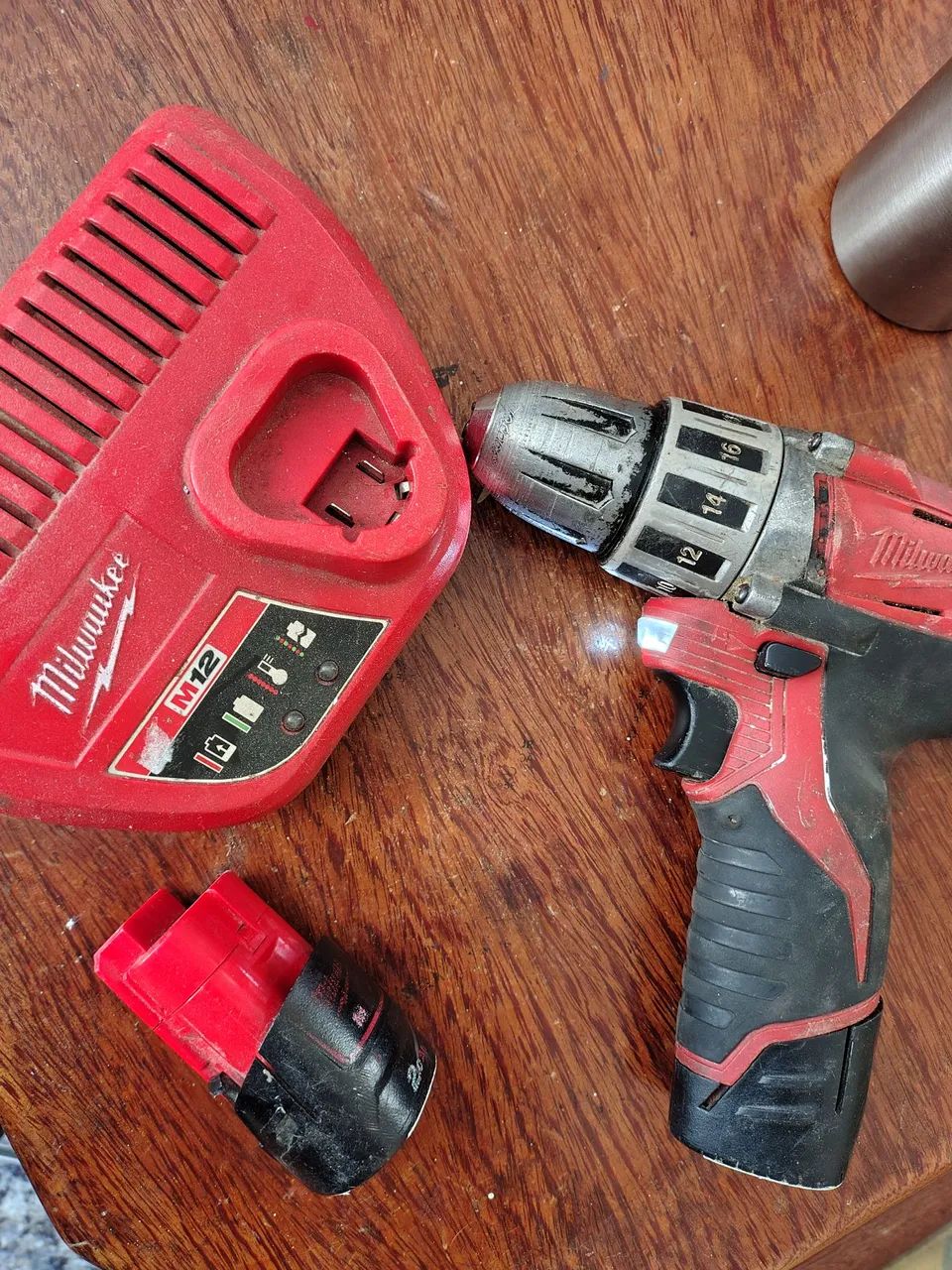 Parafusadeira milwaukee 64629340330114120