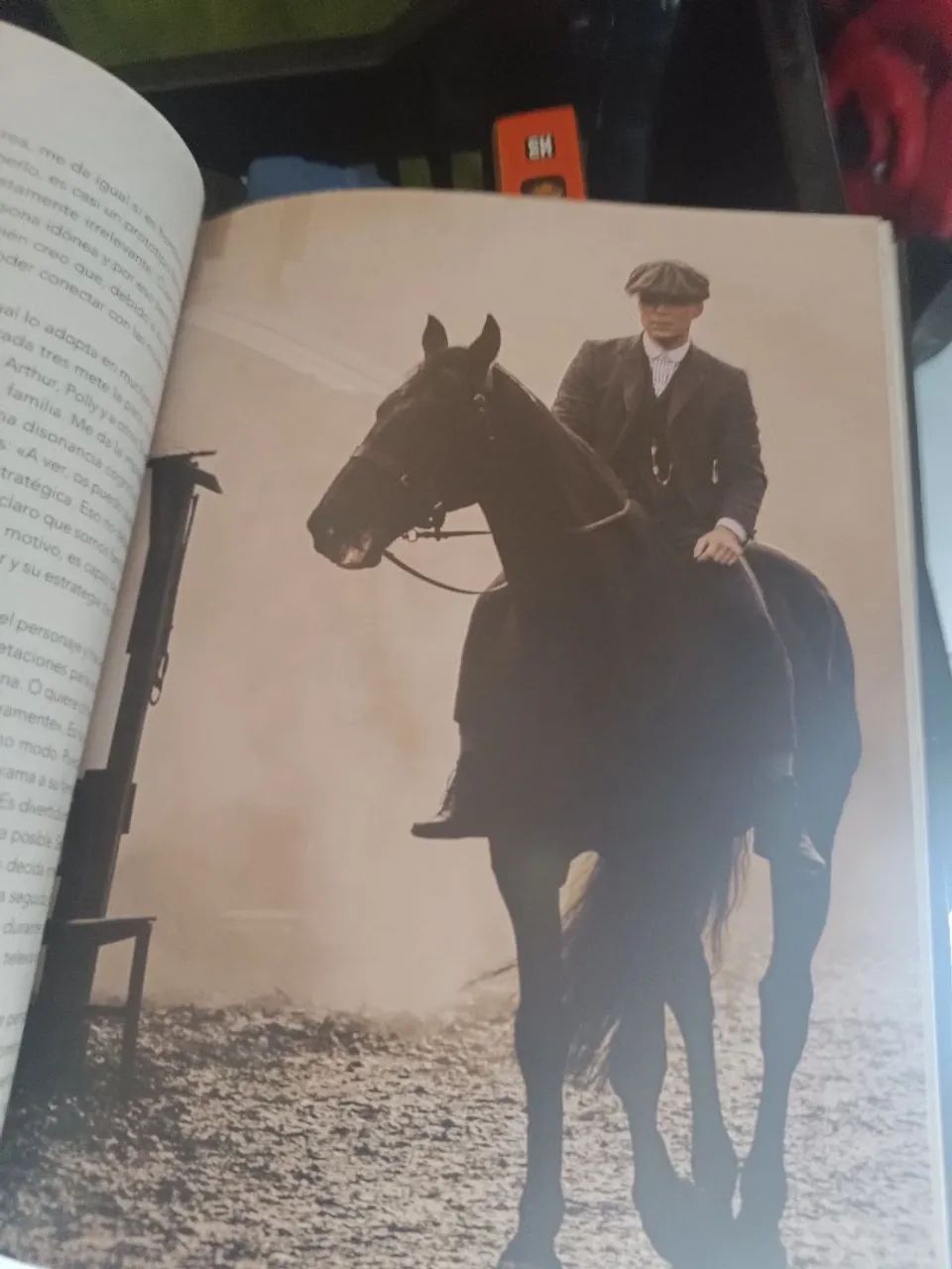 Peaky blinder livro da série  - Foto 3