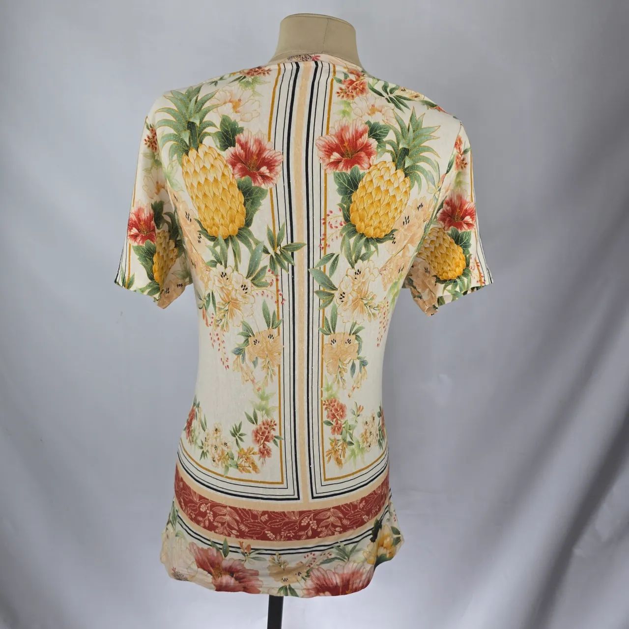 Blusa Farm de manga curta floral - Foto 4