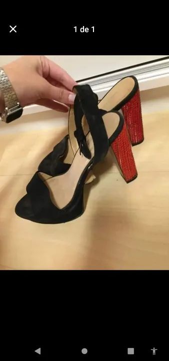Sandália Zara n37 com pedrarias vermelhas - Foto 2