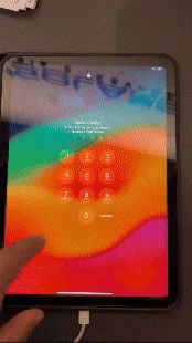 Ipad 10ª Geração + Capa com teclado e caneta, película já aplicada