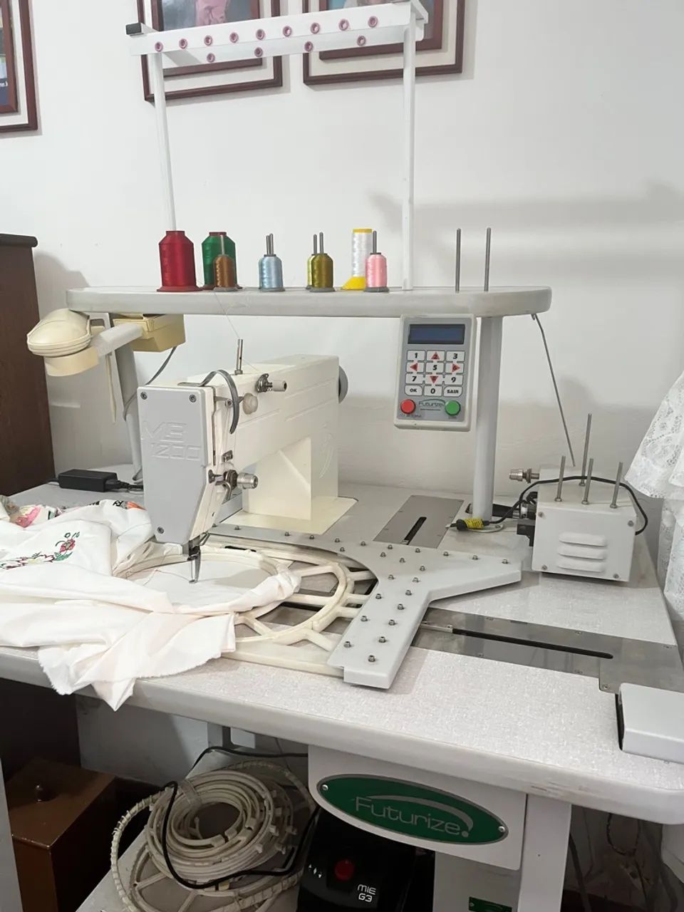 Máquina de Bordado Industrial MB1200 - Semi Nova opção de entrega: retirar no local. - Foto 4