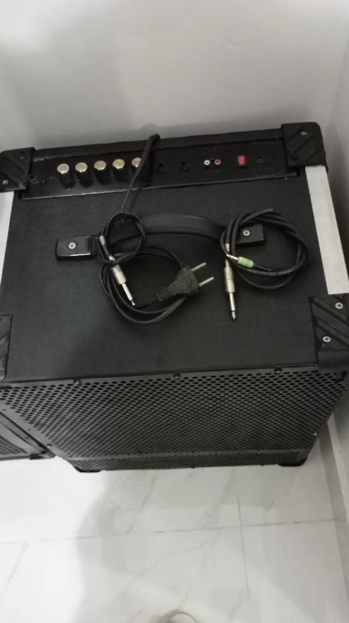 Amplificador de baixo .. cubo de baixo  - Foto 4