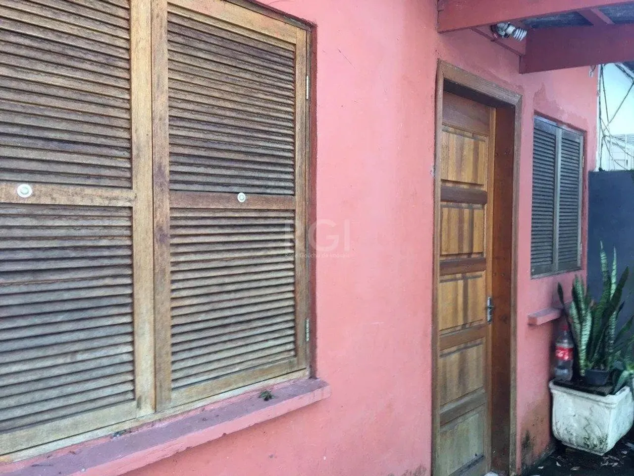 Casa para Venda - 45m², 3 dormitórios, Cristal