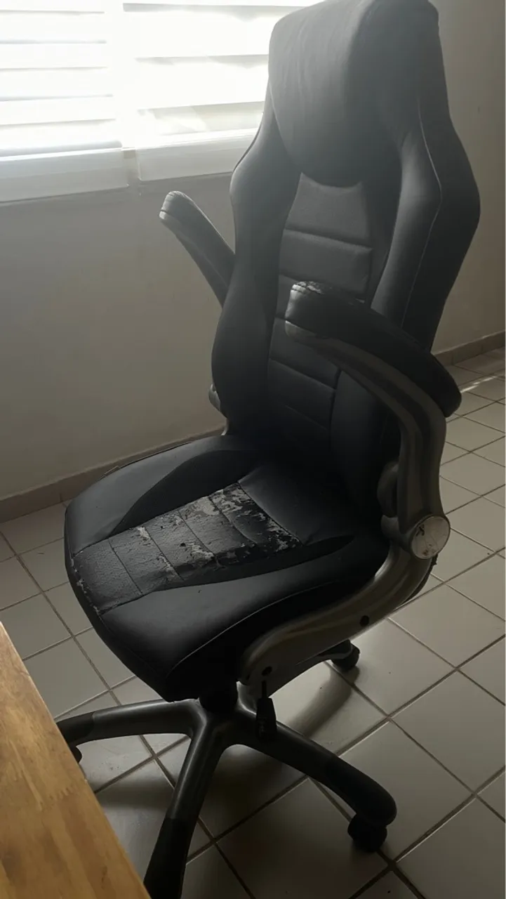 Cadeira de Escritório Gamer Reclinável com Ajuste de Altura - Estrutura Forte