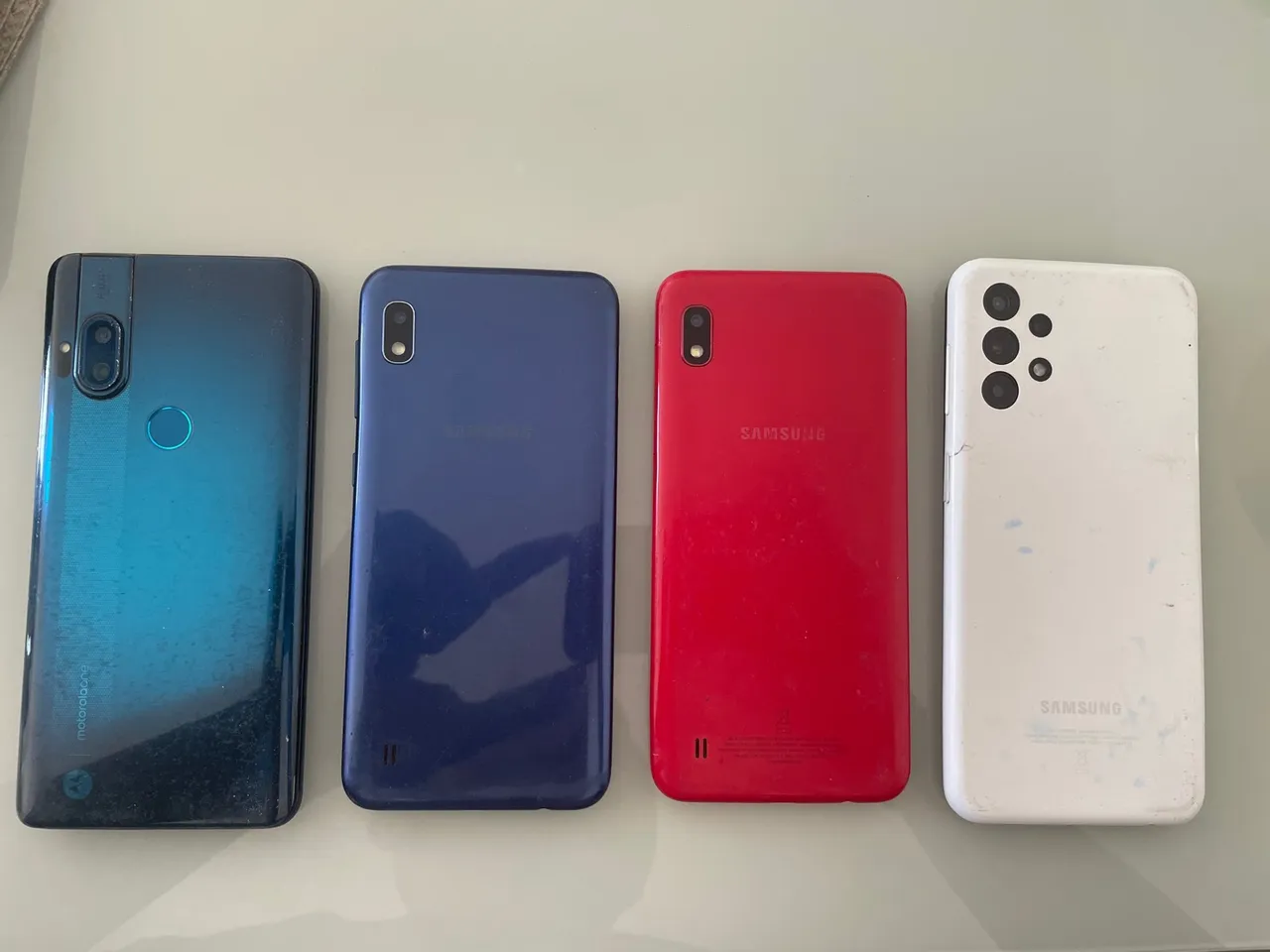 VENDO 4 CELULARES PARA RETIRADA DE PEÇAS