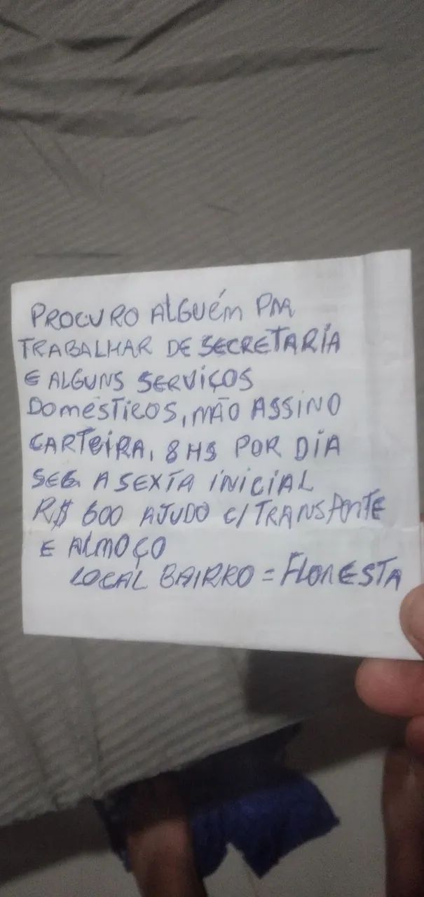 Preciso de alguém pra trabalhar de secretaria 